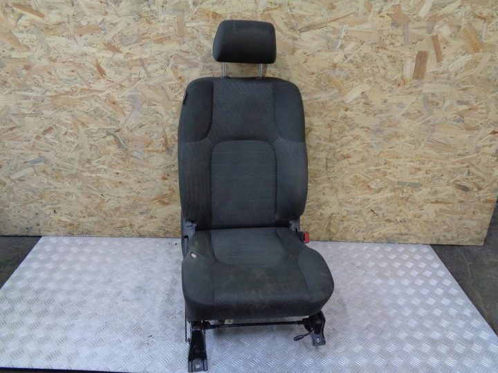 Сиденье правое переднее пассажира Nissan Navara D40 2005- европа, фото 1