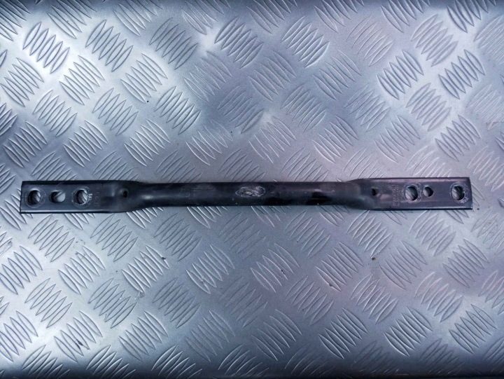 Кронштейн усилитель тоннеля 5Q0802128 SKODA OCTAVIA IV, фото 1