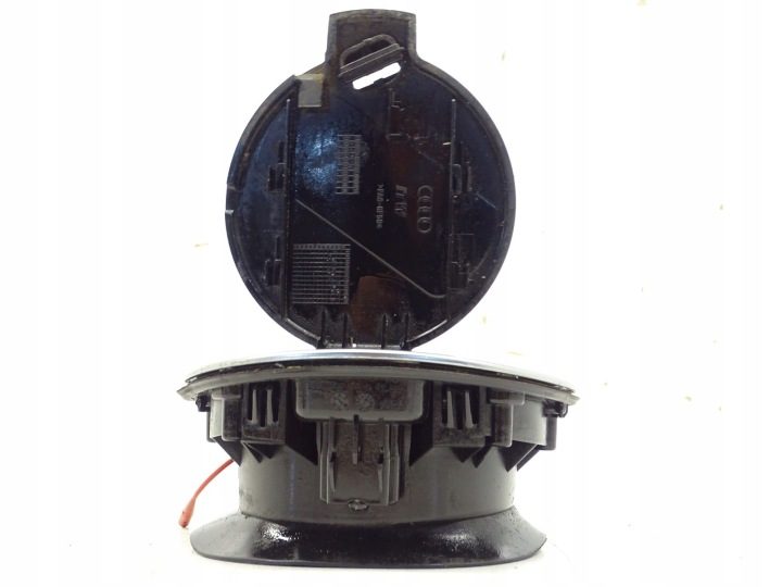 ЛЮЧОК ГОРЛОВИНЫ БЕНЗОБАКА AUDI TT 8S0809857E, фото 2