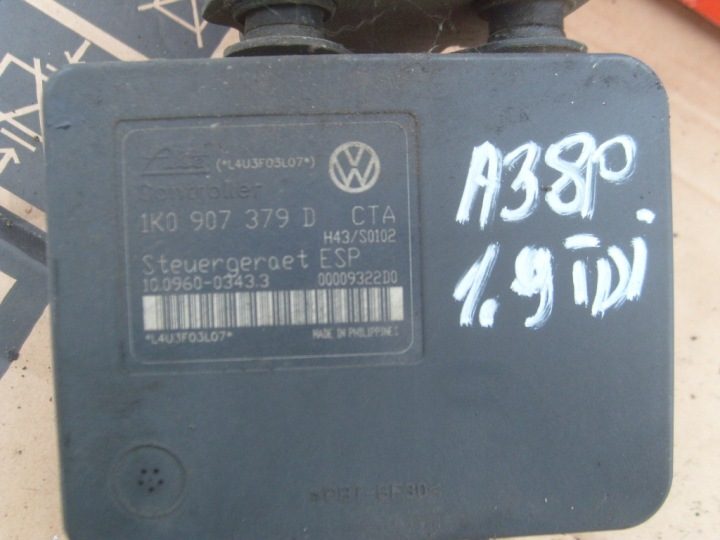 Audi A3 8P Golf V Leon II насос ABS/ESP 1K0907379D, фото 1