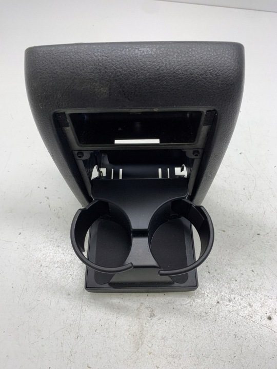 ПОДСТАКАННИК ЗАДНИЙ SUBARU WRX 14-17 92113AG020, фото 4