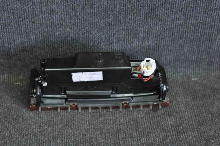 Пепельница VW Touareg (7P5) 7P1863071A 1566412 4.2L 265 квт 2011, фото 3