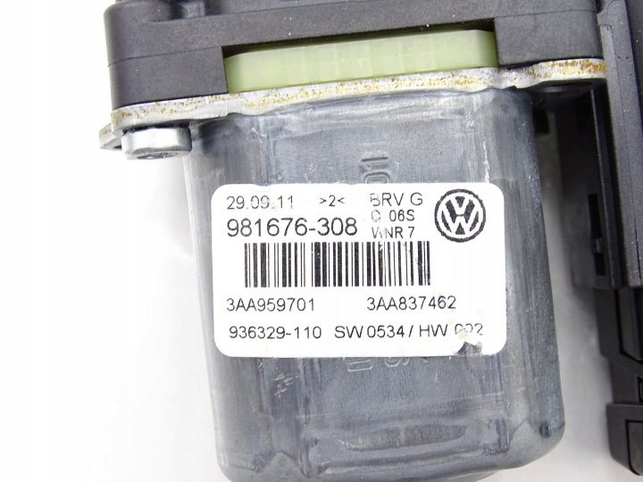 Моторчик стеклоподъемника правый передний VW Passat B7 3AA959701, фото 4