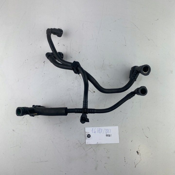 Трубка воды печки Citroen Peugeot Ford 1.4 1.6 TDCI HDI, фото 1