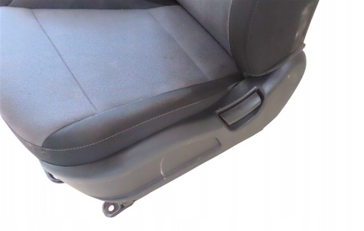 Сиденье переднее левое Hyundai I20 II 3 дв. 2014-2020 год, фото 4