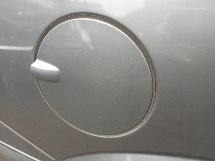 Opel Astra H 04-10 ЛЮЧОК ГОРЛОВИНЫ БЕНЗОБАКА код краски Z155, фото 1