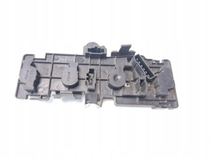 Контакты заднего фонаря VW PASSAT B5 (3B3) 3B9945258B 1.9L дизель 96 кВт 2004, фото 1