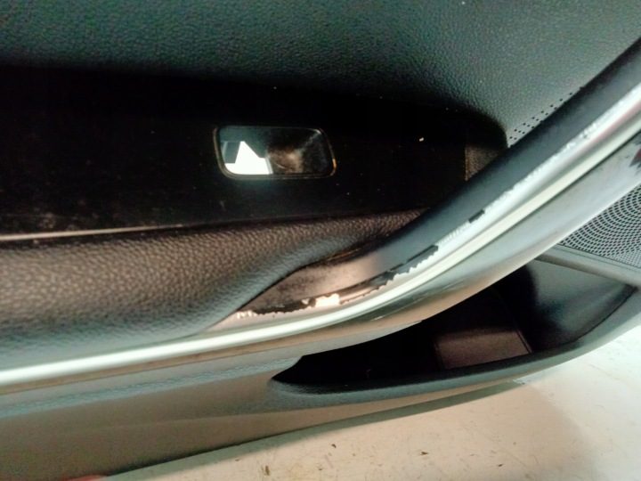 KIA Ceed III 3 хэтчбек обшивка двери левая передняя 82301-J7330, фото 8