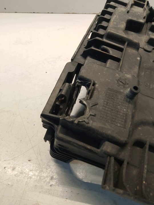 Citroen C3 III основание корпус крепление аккумулятора 9676054080, фото 3