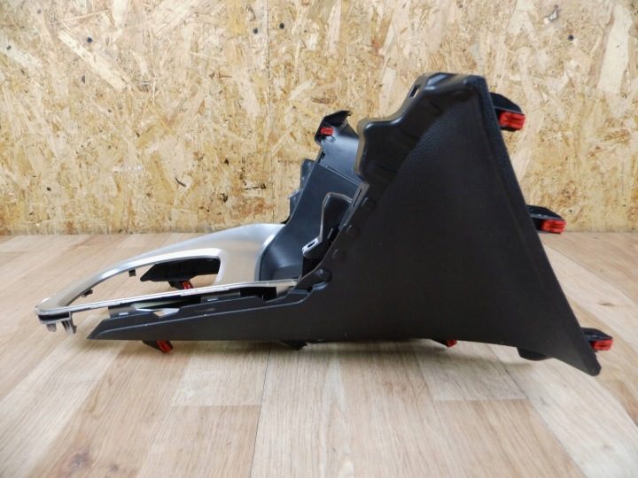 Toyota Yaris IV 2020+ зарядное устройство беспроводное индукционное 861C0K0010, фото 3