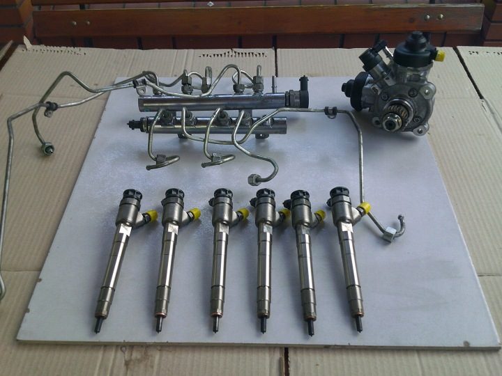 Форсунка топлива насос молдинга система топливная 0445110523 Maserati Jeep 3.0CRDI, фото 1