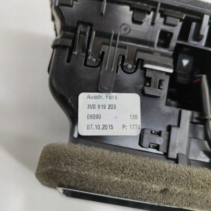 ВОЗДУХОЗАБОРНИК КОНСОЛИ SKODA SUPERB III (3V3) 3V0819203 29502449 1.6L 88 кВт, фото 7