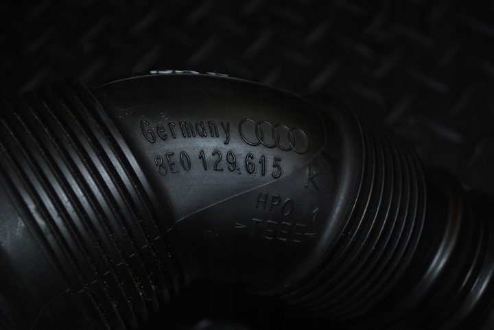 A4 B7 3.0 TDI ТРУБКА ВПУСКНАЯ 8E0129615K, фото 9