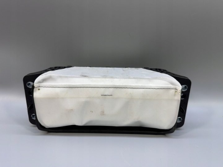 AUDI Q2 Q3 81A ПОДУШКА БЕЗОПАСНОСТИ AIRBAG ПАССАЖИРА 81A880204D, фото 1