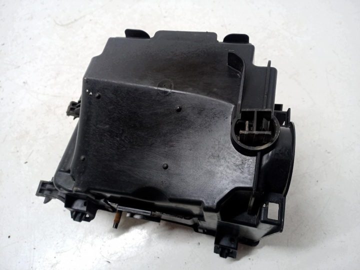 Блок корпус блока предохранителей Citroen C4 Picasso II 9804681780, фото 4