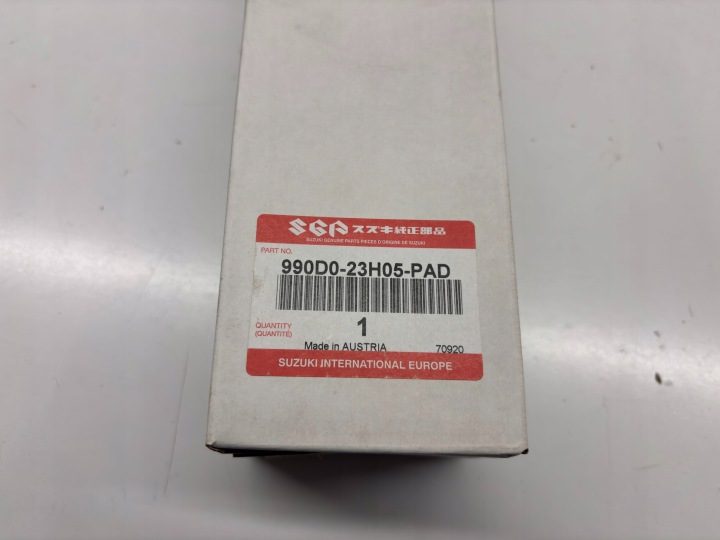 Suzuki GSX 1300 B-King K8 НАКЛЕЙКИ ЗАЩИТНЫЕ НА БАК РЕШЕТКА, фото 4