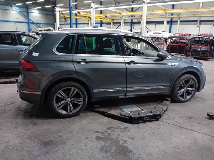 Volkswagen Tiguan AD1 2016 - 2024 Насос ABS 5q0614517bg CZEA, фото 9