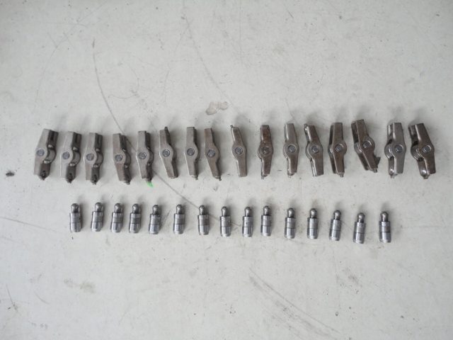 КОРОМЫСЛО ТОЛКАТЕЛЬ TOYOTA 2.0 D4D D-CAT 1AD FTV, фото 1