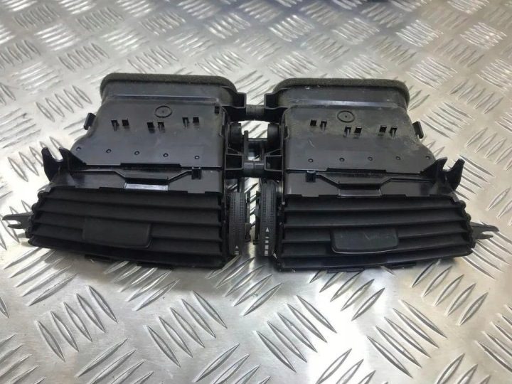 Воздухозаборник консоли MERCEDES-BENZ C (W204) A2048306054 2.2L дизель 120 кВт, фото 1