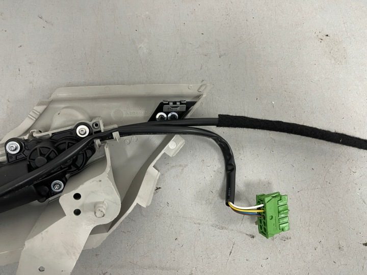 Направляющая защиты багажника левая Mercedes E-Класс S213 A2138152900, фото 6