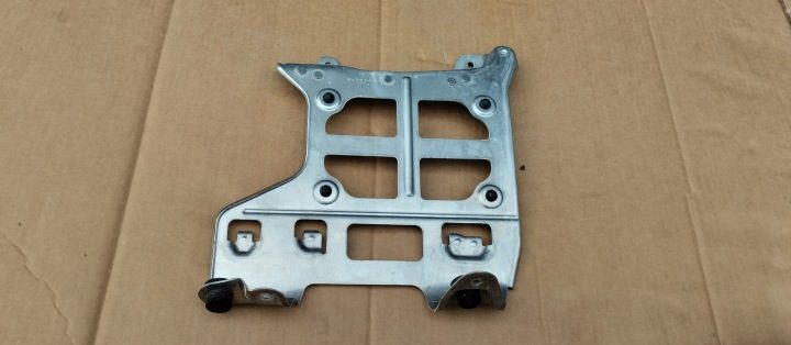 КРЕПЛЕНИЕ УСИЛИТЕЛЯ BURMESTER MERCEDES E КЛАСС W213 A2135452440, фото 1