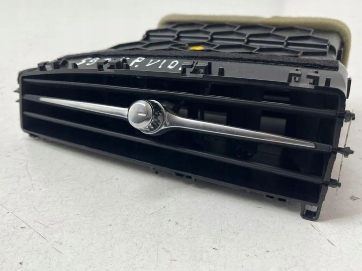 Воздухозаборник консоли VOLVO S90 31366589 2.0L бензин 132 кВт 2019, фото 3