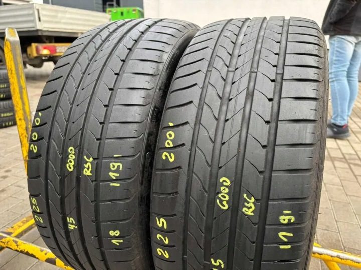 Шина летняя Goodyear EfficientGrip 255/40R18 95 Y защита диска, Run Flat * - BMW, фото 1