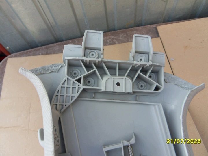 ПРАВАЯ СРЕДНЯЯ НАКЛАДКА СТОЙКИ SKODA SUPERB II УНИВЕРСАЛ 3T0868312, фото 6