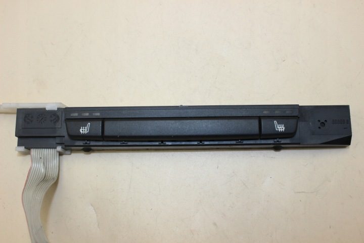 Панель подогрева сидений BMW E90 E81 E82 E87 E91 E92 E93 6962589, фото 1