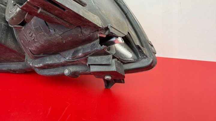 Toyota Corolla E15 левая фара передняя обычная, фото 5