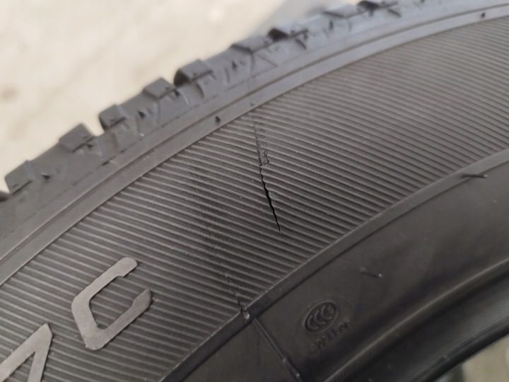 Шина всесезонная Goodyear Cargo Vector 2 215/60R17 109/107 T усилитель (C), фото 8