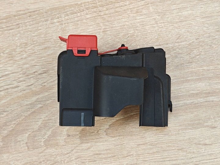Оригинальная крышка аккумулятора клеммы BMW G30 G26 G22 8793045 20 л.с., фото 2