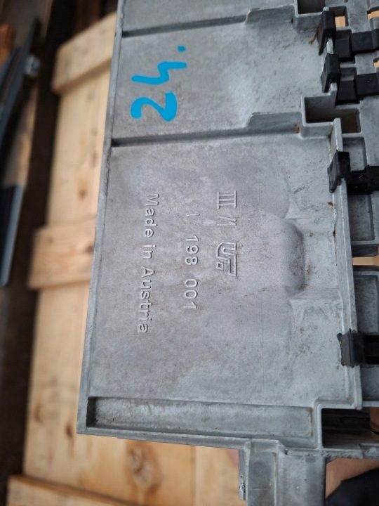 Рамка кронштейн каркас магнитолы 2-din Audi A4 B6 8E0858005C, фото 4