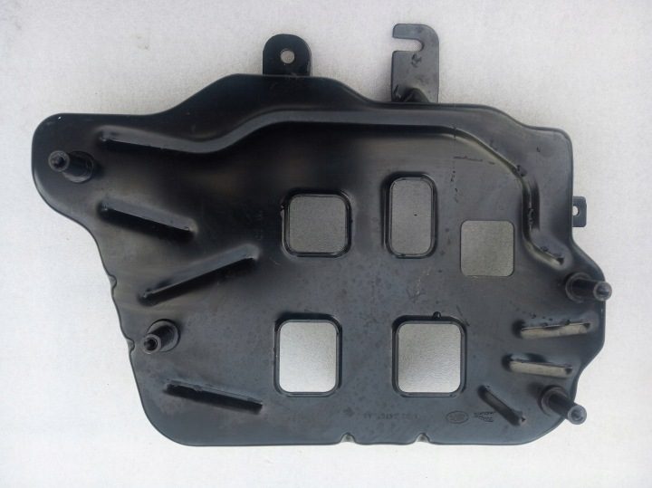 Range Rover Evoque кронштейн Основание K8D2-6K767-AA, фото 2