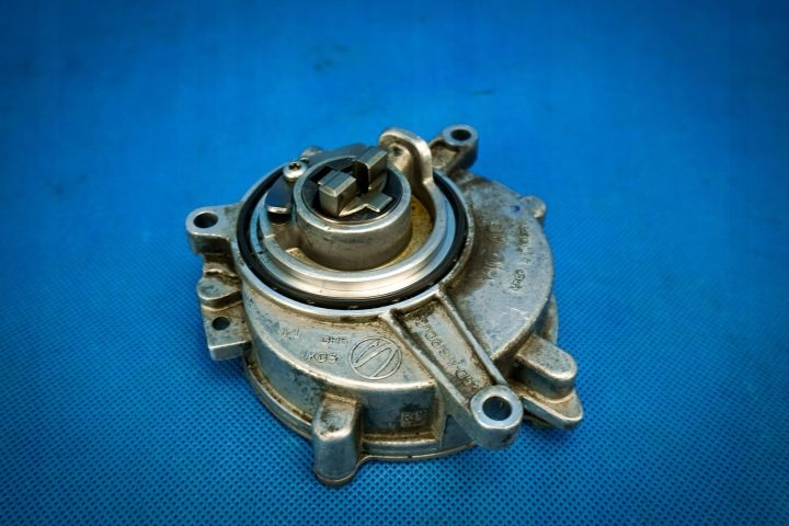Вакуумный насос Audi A6 A7 4K A8 4N 06M145100L, фото 2