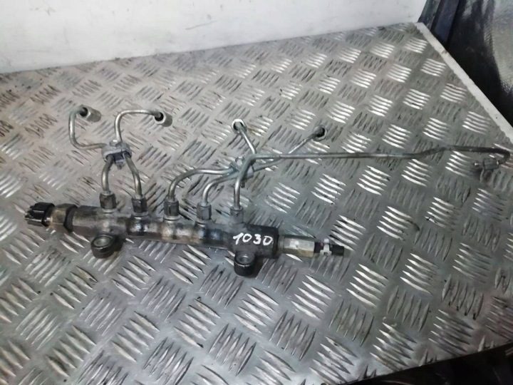 Toyota Corolla Verso AR10 2007 Топливная рампа, фото 1