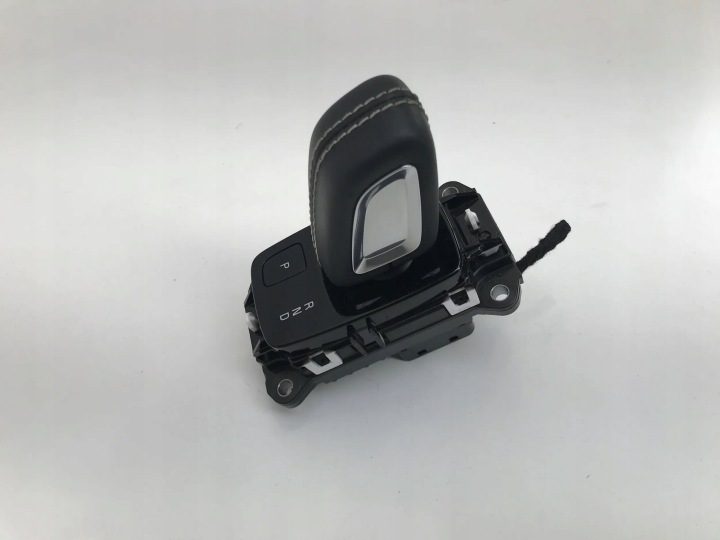 Volvo XC40 2022 ручка кулиса переключения передач 32335816, фото 2