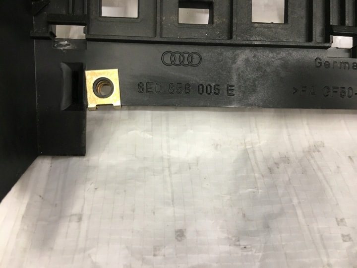 Корзина 1 DIN Audi A4 B6 B7 оригинал 8E0858005E, фото 11