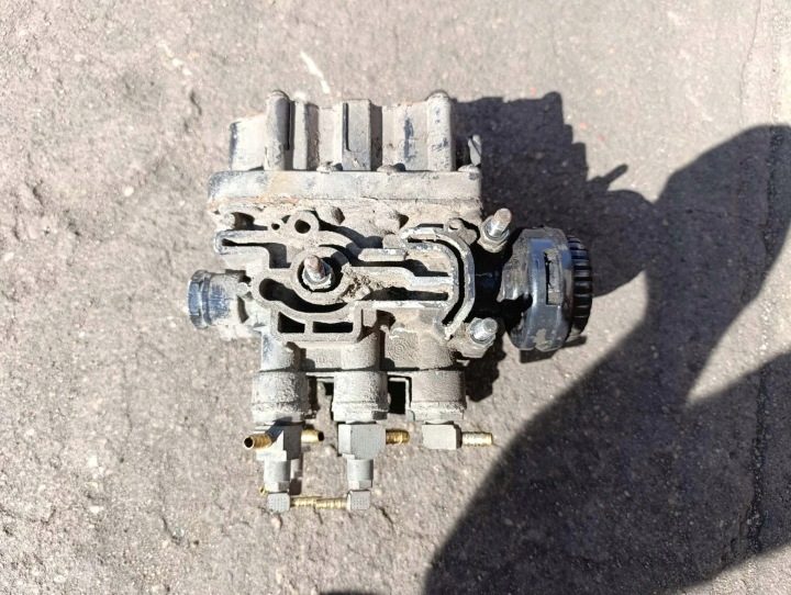 Клапан пневматический Ecas Wabco MAN TGX TGA 81.25902.6240, фото 1