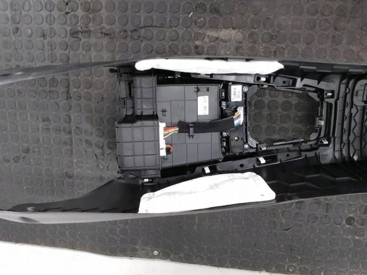 ЦЕНТРАЛЬНЫЙ ТОННЕЛЬ KIA STONIC 84611-H8000, фото 4
