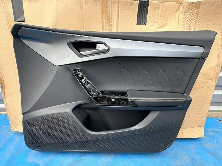 ОБШИВКА ДВЕРИ ПЕРЕДНЯЯ ПРАВАЯ Cupra Formentor 5FA867132 КОЖА, фото 1