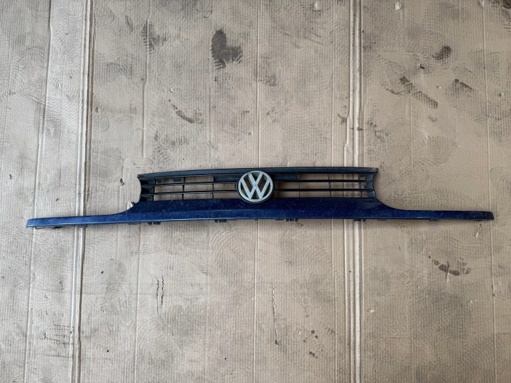 РЕШЕТКА РАДИАТОРА VW GOLF III MK3, фото 1