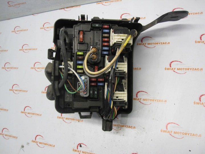 CITROEN C3 II 1.4 HDI 12 г. блок предохранителей 9667199780, фото 1