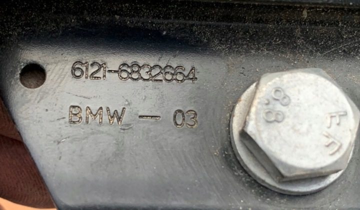 Кронштейн аккумулятора BMW 6832664 31004945 2.0L 2020, фото 3