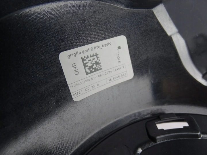РЕШЕТКА РАДИАТОРА VW Golf VIII РЕСТАЙЛИНГ 5H0853651BC 5H0853655N, фото 8