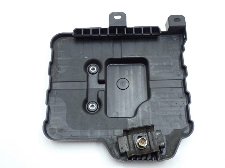 Основание крепление аккумулятора 72521-61M00 Suzuki SX4 S-Cross II 22 г., фото 3