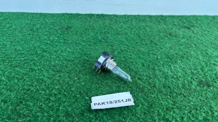 ЛАМПОЧКА H15 ПАТРОН ФАРЫ ПЕРЕДНЕЙ VW CRAFTER MAN TGE GOLF U64176 PAK18/251JR, фото 1