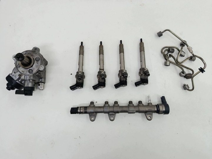 BMW G22 G30 КОМПЛЕКТ ФОРСУНОК 2.0D B47 190 л.с. 8579236 8579240 8579230, фото 1
