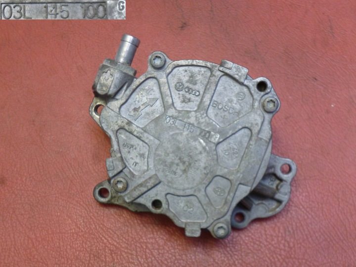 Насос вакуумный VW Audi Seat Skoda 1.6 2.0 TDI 03L145100G, фото 1