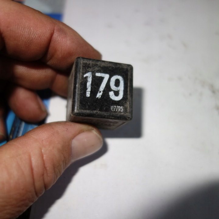 РЕЛЕ 179 VW 357927843A, фото 1
